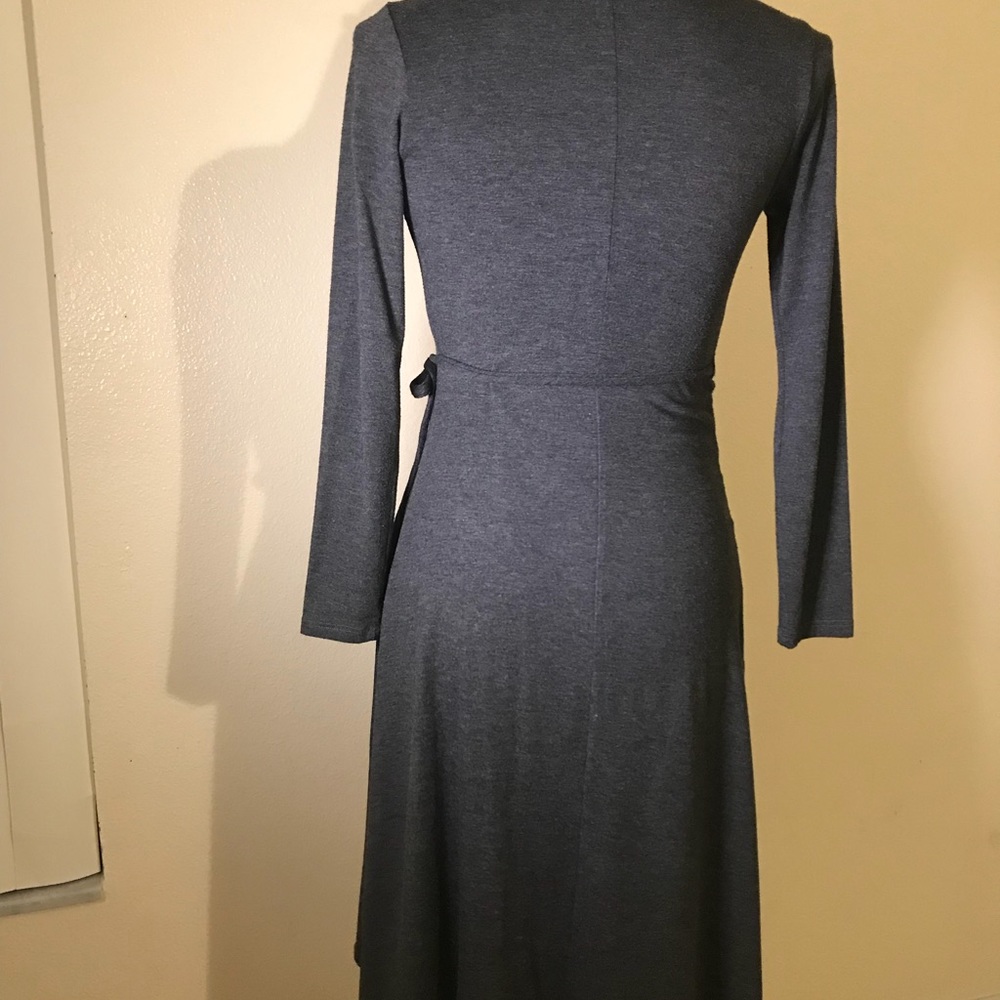 Dress - Picture 3 of 4